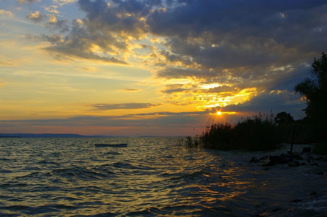 Viharjelzés a Balatonon