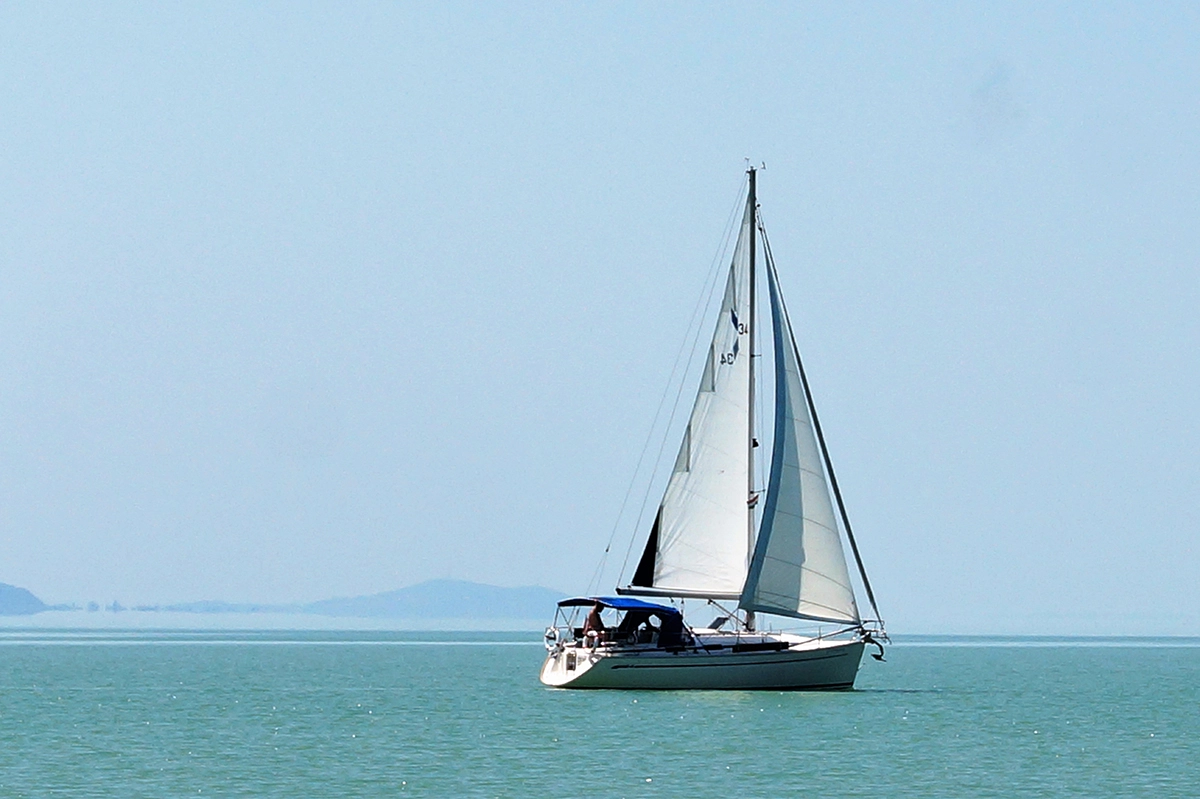 Vitorlás oktatás a Balatonon